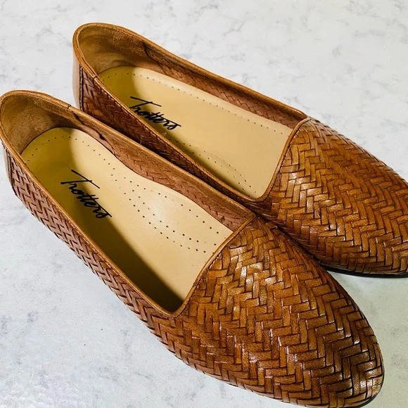 Trotters Liz III Slip-On Size 8 WIDE Shoes 👞 GREAT CONDITION - Picture 7 of 16